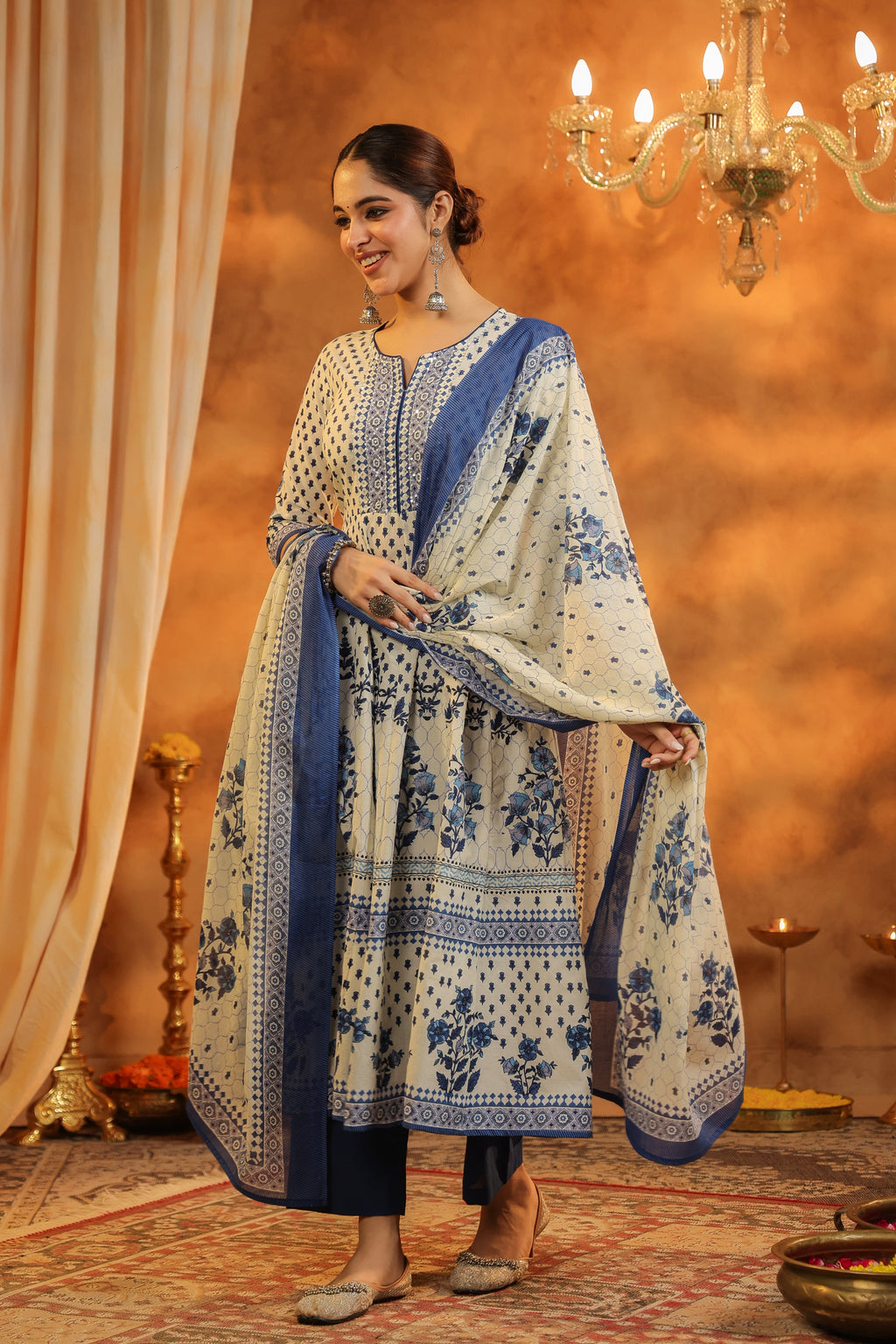 Floral Printed Pure Cotton Kurta With Trousers & Dupatta