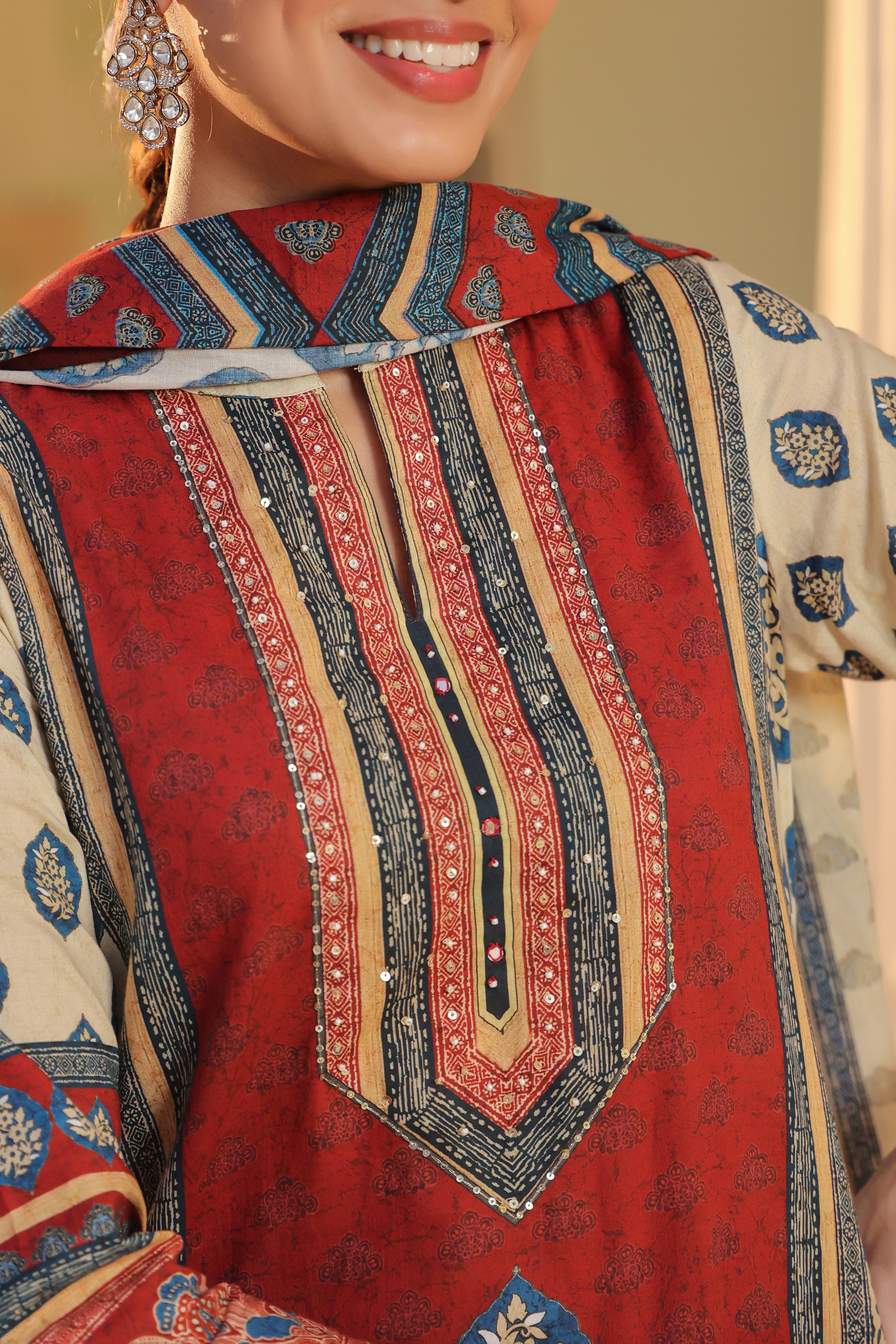 Floral Printed Mandarin Collar Muslin Kurta With Trousers & Dupatta